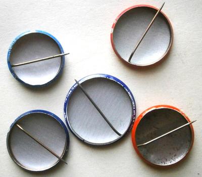 5 Vintage NIXON Pinback Buttons