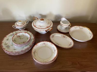 20 Piece Set Hand Painted Flora Meito China Made In Japan.