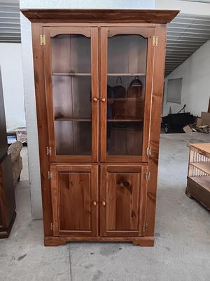 Antique Mastercraft Made in USA Corner Cabinet - Corner display shelf with glass doors and under storage