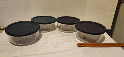 Four Pyrex 1.75QT Clear Glass Bowl With Blue Plastic Lid!