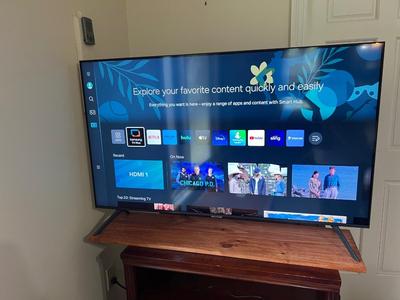 SAMSUNG 50" Smart Tv