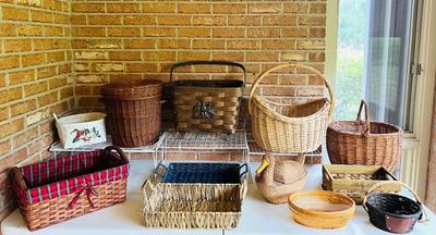 Basket Lot Of 12