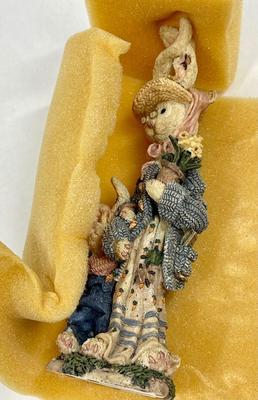 Boyd's Folkstone Collection "Flora & Amelia The Gardeners" figurine