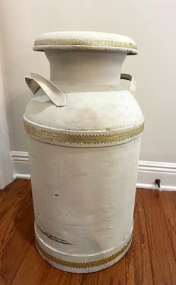 Vintage DAIRYMEN’S LEAGUE Milk Can