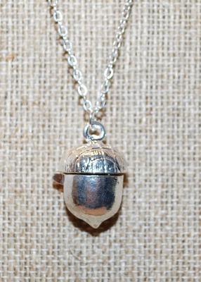 "Gold Heart in the Acorn" PENDANT (1" x ¾") on a Silver Tone Necklace Chain 19" L