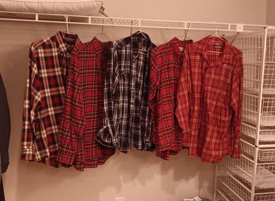MEN'S PLAID LONG SLEEVE SHIRTS SIZE LARGE