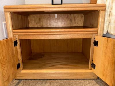 SOLID WOOD NIGHT STAND WITH CABINET PLUS METAL BASE LAMP W/OUTLETS