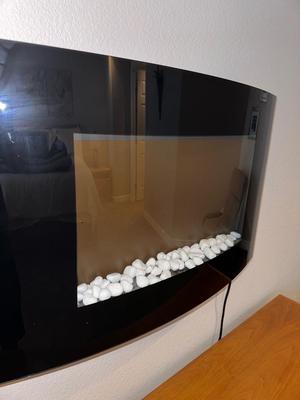ELECTRIC WALL MOUNTED FIREPLACE HEATER