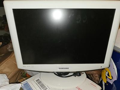 Samsung 23" LCD Gaming TV