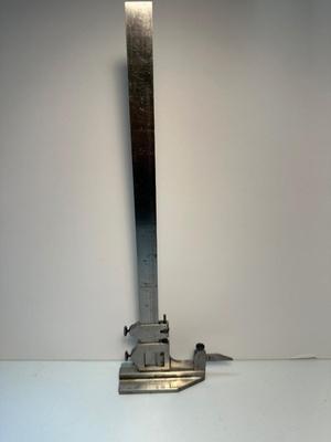 Starrett 0-12” Height Gage