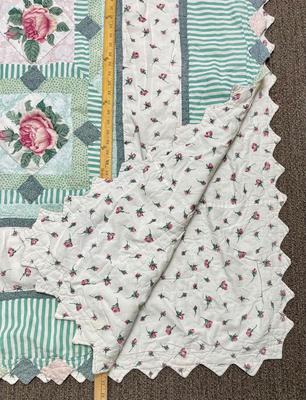 Vintage Quilt pink roses and green & White lattice design