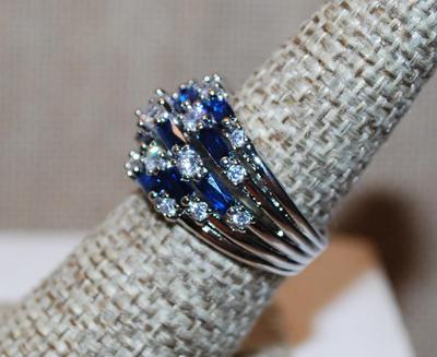 Size 7 Deep Blue & Clear Stones 5 Rows Marked .925 Silver Ring (6.3g)