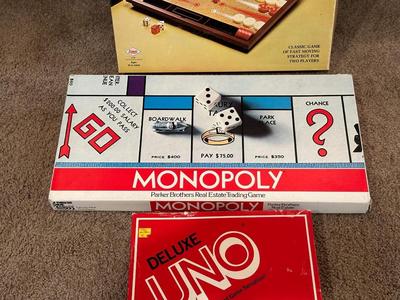 TOURNAMENT BACKGAMMON, MONOPOLY & DELUXE UNO GAMES