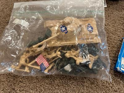 RC JEEP, TANK W/ARMY MEN, ROOK AND COOTIES