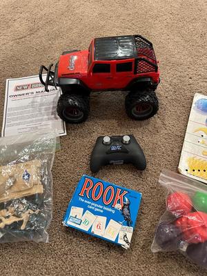 RC JEEP, TANK W/ARMY MEN, ROOK AND COOTIES