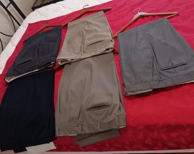 5 PAIRS OF MEN'S DRESS PANTS, ALL 38 WAIST