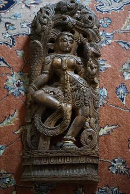 VINTAGE CARVED WOODEN EASTERN INDIAN WOOD PLAQUE