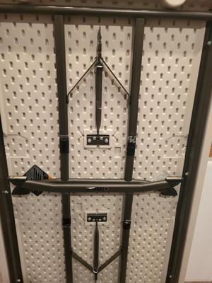 4 FOOT FOLDING TABLE