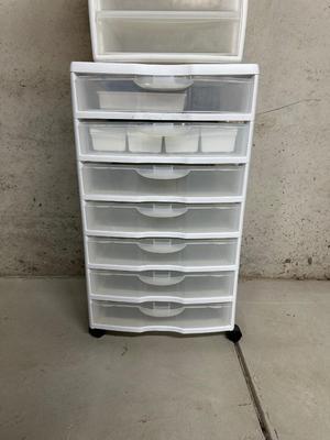 LARGEDRAWER ORGANIZER ON WHEELS, 3 DRAWER AND 2 SMALLER TOTES