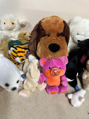 A VARIETY OF VERY CUTE, PLUSH ANIMALS