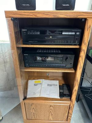 SONY AM/FM STEREO RECEIVER & DISC PLAYER W/REALISTIC SPEAKERS PLUS STEREO CABINET