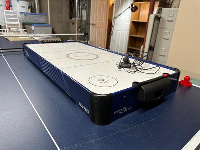 TABLE TOP SPORT SQUAD AIR HOCKEY GAME