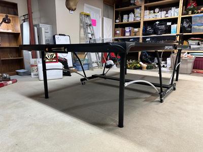 FOLDING PING PONG TABLE ON WHEELS WITH ALL ACCESSORIES INCLUDED
