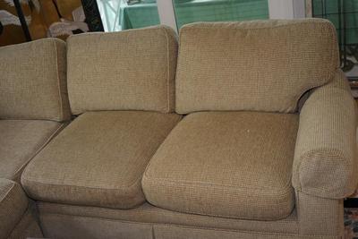LEE CRAFTSMAN THREE SECTIONAL SOFA OF GOOD QUALITY BEIGE COLOR.WOVEN SOFT FABRIC