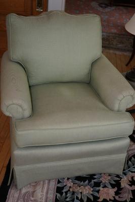 PENNSYLVANIA UPHOLSTERED SIDE CHAIR