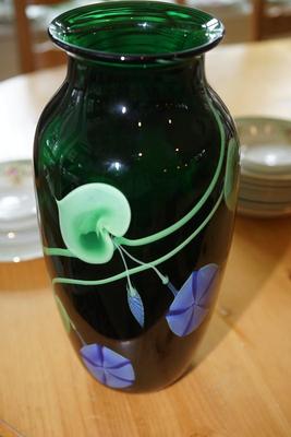 ORIENT FLUME BRAND HAND BLOWN VASE WITH CASED FLORALS AND DESIGN