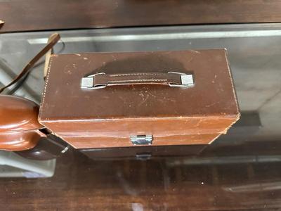 MAGAZINE CINE-KODAK EIGHT MOVIE CAMERA & AN OPTIMA II CAMERA