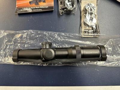 FIREFIELD RIFLE SCOPE & WOODEN RIFLE CLEANING RODS