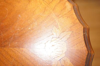 CIRCA 1940'S FRENCH PIERCED CARVED SKIRT FERN STAND OR OCCATIONAL TALBLE