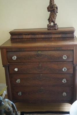 CIRCA 1860 BUTLERS STYLE CHEST IN FLAME MAHOGANY / SANDWICH GLASS CO. KNOBS.