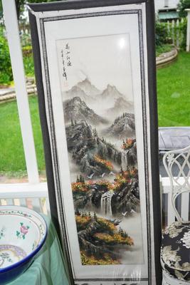 JAPANESE SCROLL PAINTING ON PAPER. SIGNED.