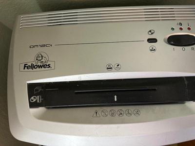 FELLOWES DESKSIDE DM12Ct 12 SHEET CROSS-CUT SHREDDER