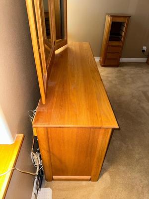 WOODLEY'S SOLID OAK 7 DRAWER DRESSER WITH TRIPLE MIRRORS