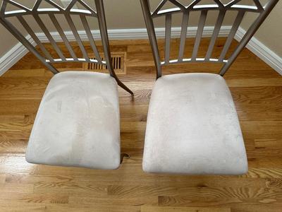 METAL FRAMED GLASS TOP TABLE WITH 4 MATCHING CHAIRS