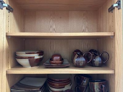 HUGE SET OF SANGO AVANTI BROWN DINNERWARE W/EXTRAS (12 PLACE SETTING)
