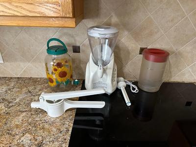 SMOOTHIE PLUS 600, POTATO RICE MASHER, SUN TEA AND PITCHER