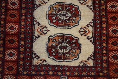 ORIENTAL RUG RUNNER OF 117"