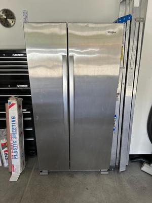 WHIRLPOOL SIDE BY SIDE STAINLESS STEEL REFRIGERATOR 25 CU FT