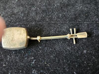 Vintage Shamisan Sterling Silver brooch
