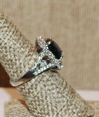 Size 7¼ Very Deep Blue Square Cut Stone Ring in a "Crown" Style Setting with Full Surround on a Silver Tone Band (5.3g)