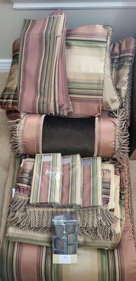 COMPLETE QUEEN SIZE BEDDING & CURTAINS