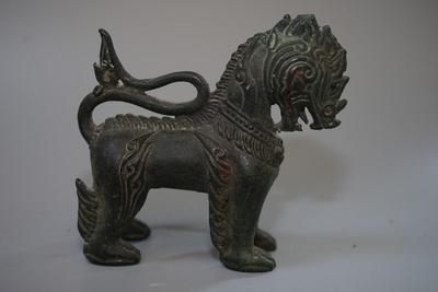 BRONZE CHINESE LION FIGURE 3 1/2" - 4 1/4"
