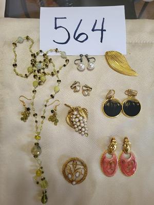 MATCHING NECKLACE AND EARRINGS, CLIP-ON EARRINGS AND BROOCHES