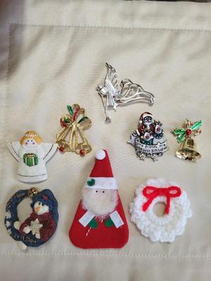 HOLIDAY PINS
