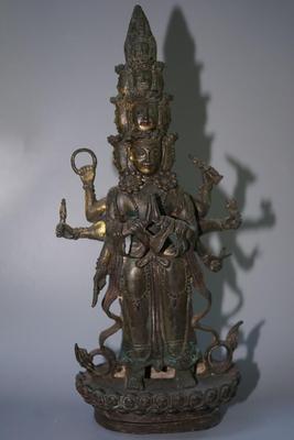 ANTIQUE BRONZE / GOLD/ TIBETIAN BUDDA SCULPTURE "AVALOKITESHVARA BODHISATTVA" - SIGNED ON BASE