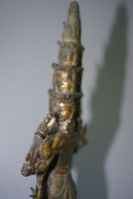 ANTIQUE BRONZE / GOLD/ TIBETIAN BUDDA SCULPTURE "AVALOKITESHVARA BODHISATTVA" - SIGNED ON BASE